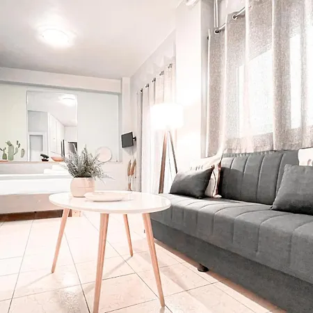 Cute 1br Apt With Balcony In The Heart Of The Athens