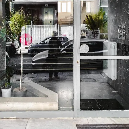Cute 1br Apt With Balcony In The Heart Of The *
