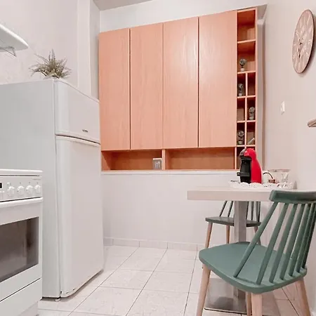 Cute 1br Apt With Balcony In The Heart Of The Apartament
